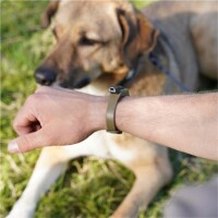 Vogt® Hundepfeife mit Armband - Oliv